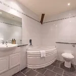 Hotel Cumbria Grand