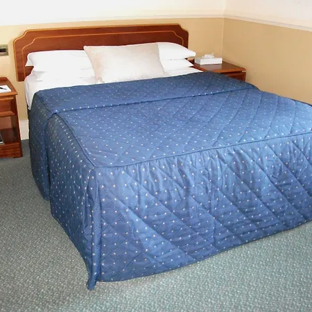 Cumbria Grand Hotel 3*