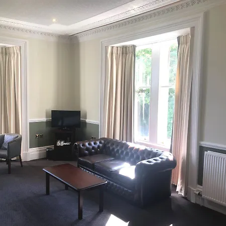 Szálloda Cumbria Grand 3*