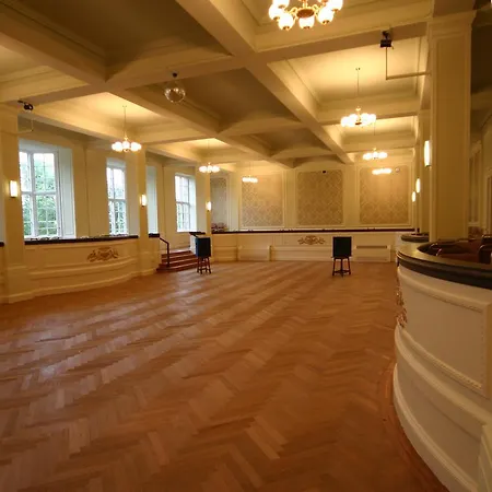 Hotel Cumbria Grand 3*