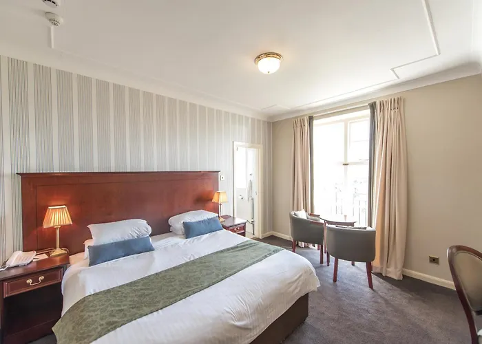 فندق كمبريا غراند