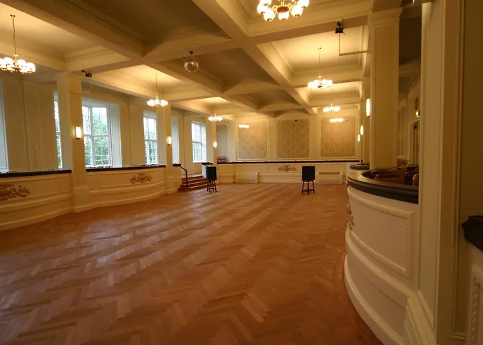 Hotel Cumbria Grand 3*